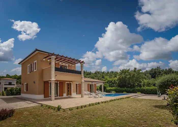 Erla - Happy Labin (Istria)